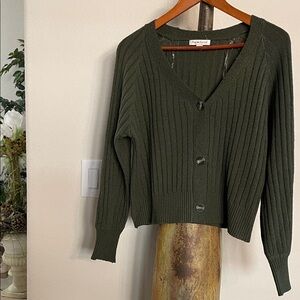Poof Apparel Olive Ribbed cropped Cardigan ladies SZ Large Great Condition